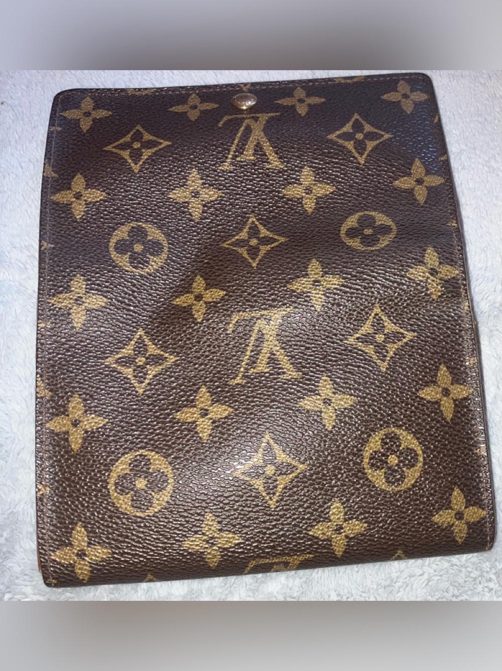 LV Wallet - Picture 2 of 8